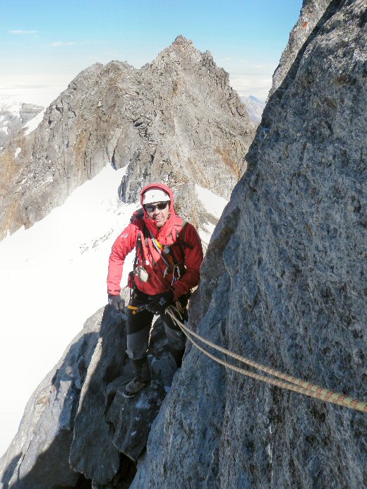 Arete du Soleil (32).jpg - Mich sur la face ouest expose au vent